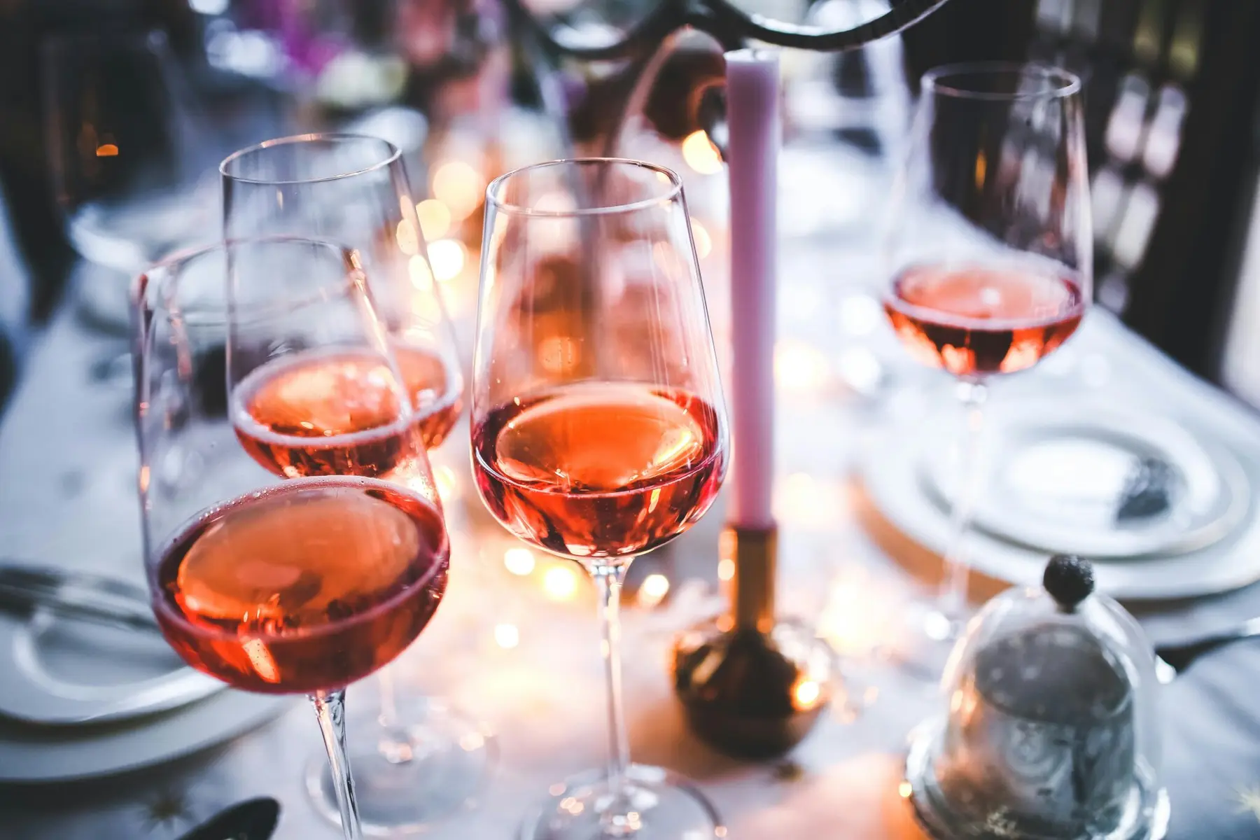 Calici di vino rosato